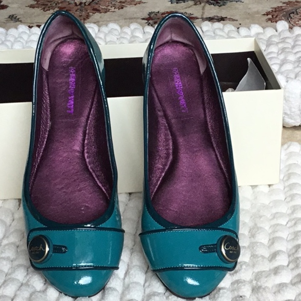Teal leather size 8.5 coach shoe